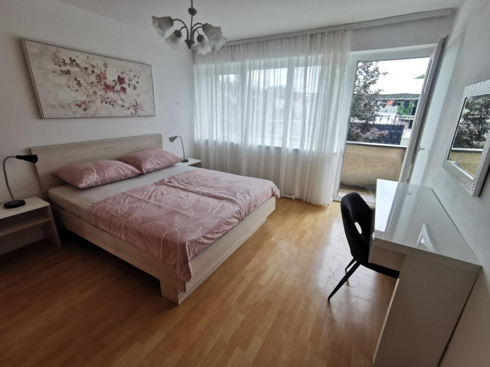 Apartment Tonio - Right On The Main Square Gospić Esterno foto