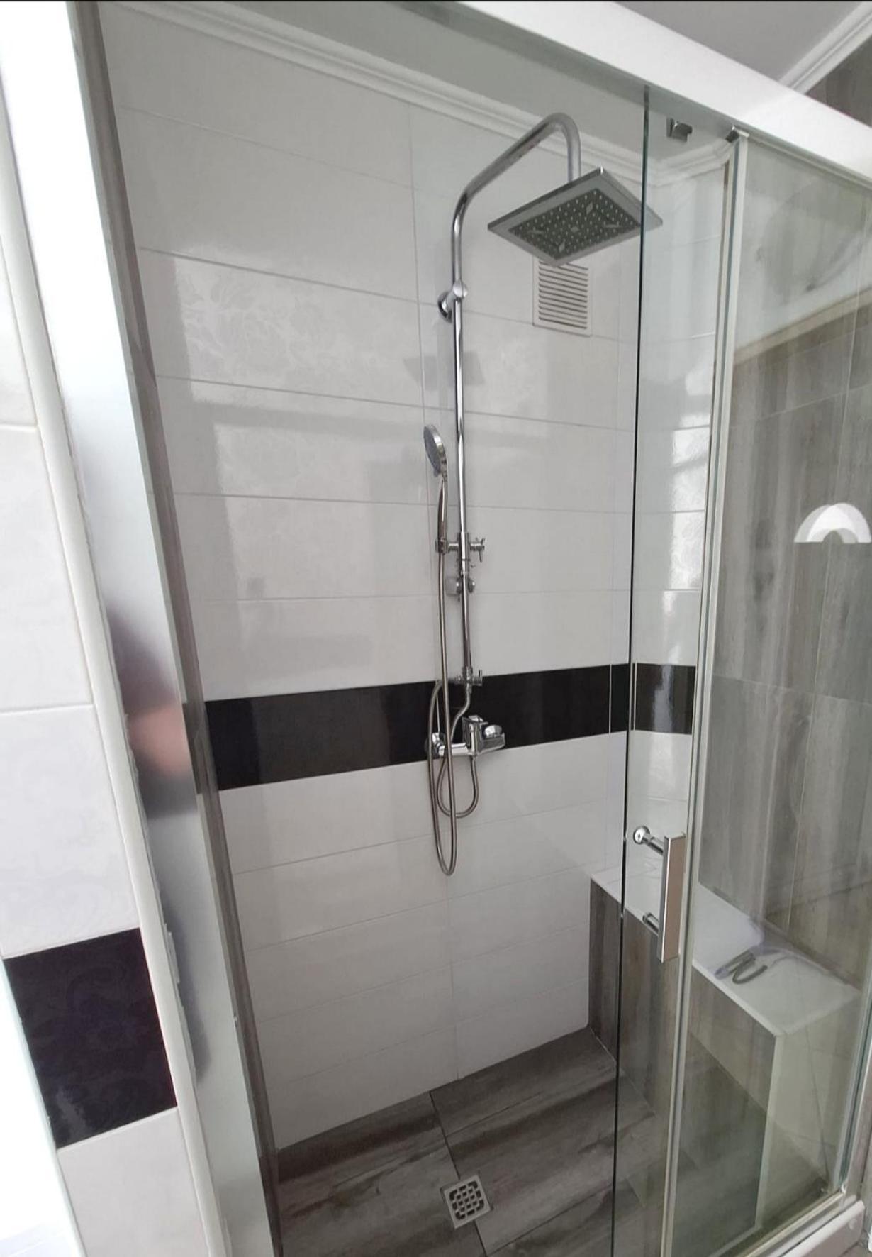 Apartment Tonio - Right On The Main Square Gospić Esterno foto